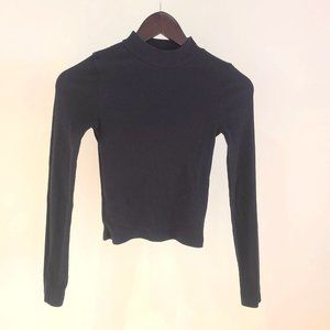 2/$20 Pull&Bear Cropped Knit Top
